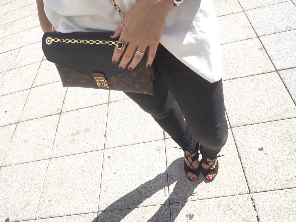 18838020_6uZTj.jpg 18838020_6uZTj.jpg